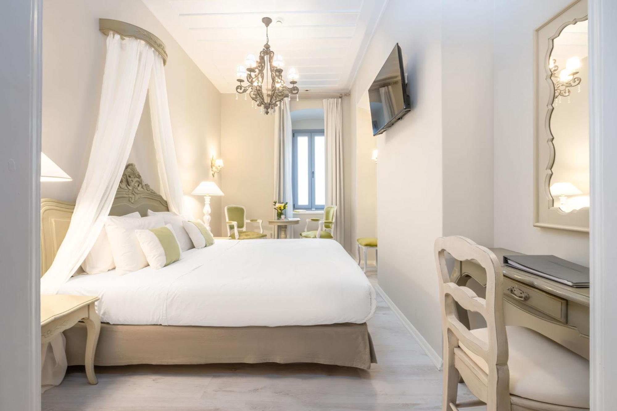 Micra Anglia Boutique Hotel & Spa Andros Town Bagian luar foto