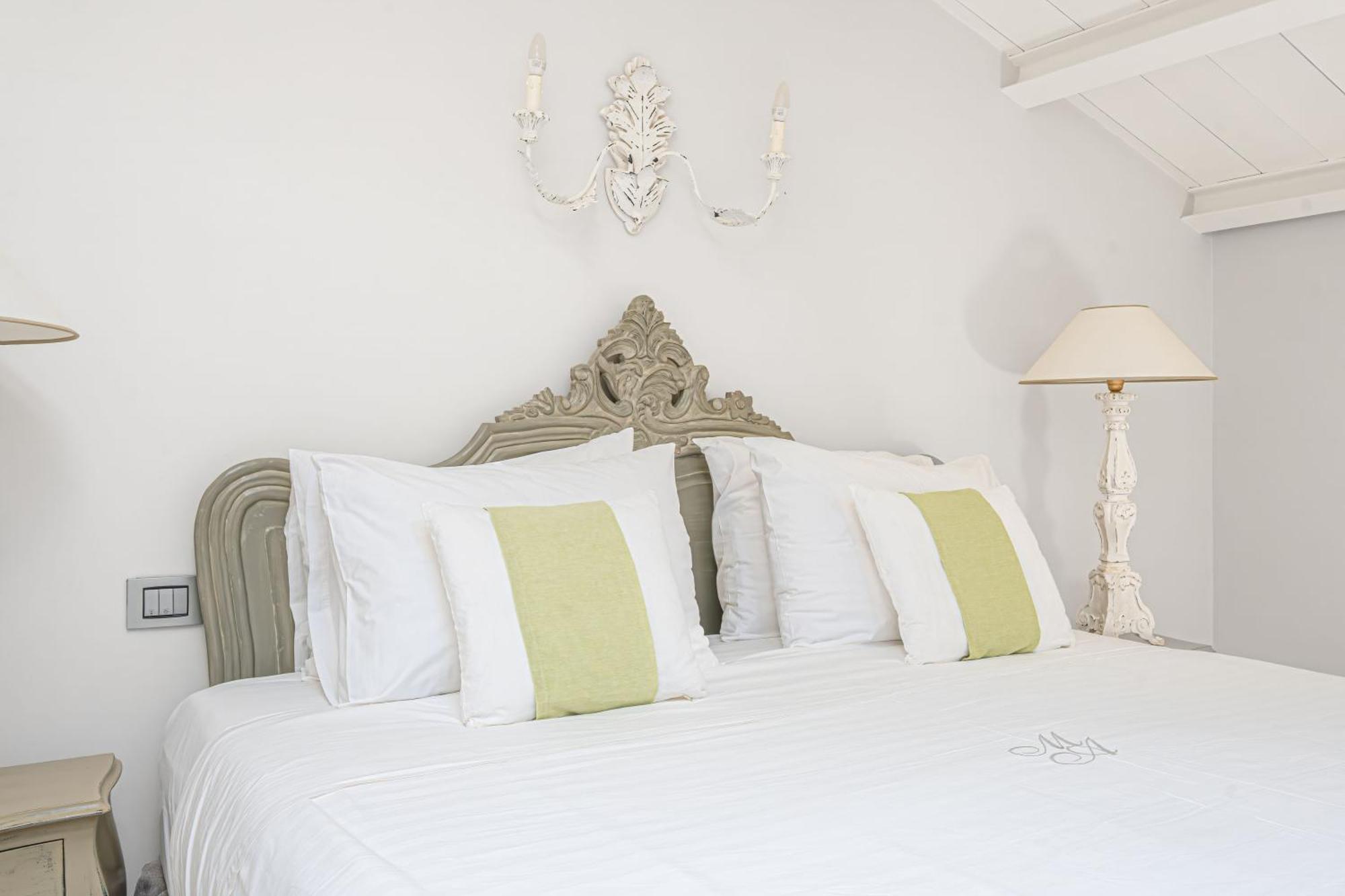 Micra Anglia Boutique Hotel & Spa Andros Town Bagian luar foto
